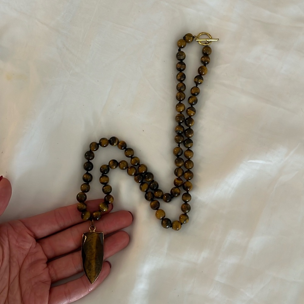 Brown Beaded Arrow Necklace
